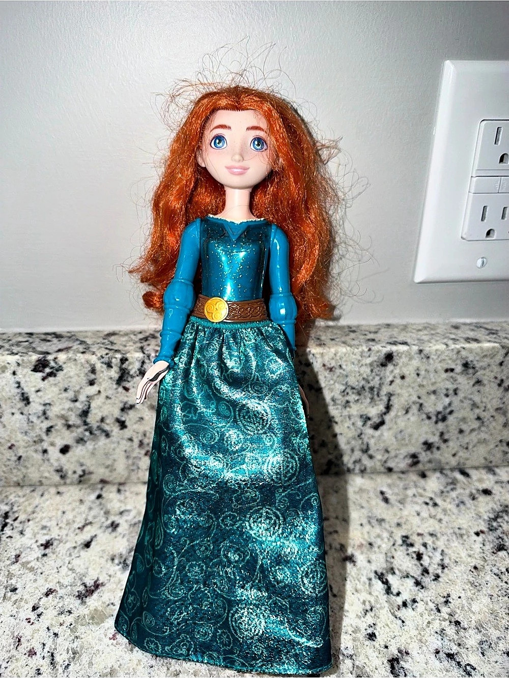 Disney Princess Royal Shimmer Merida Doll